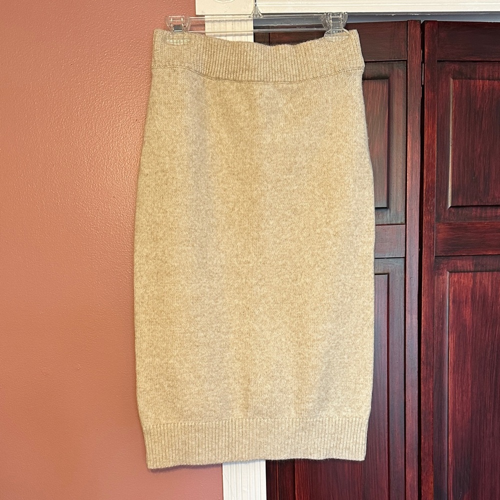 H&M Light Tan Knit Pencil Skirt
